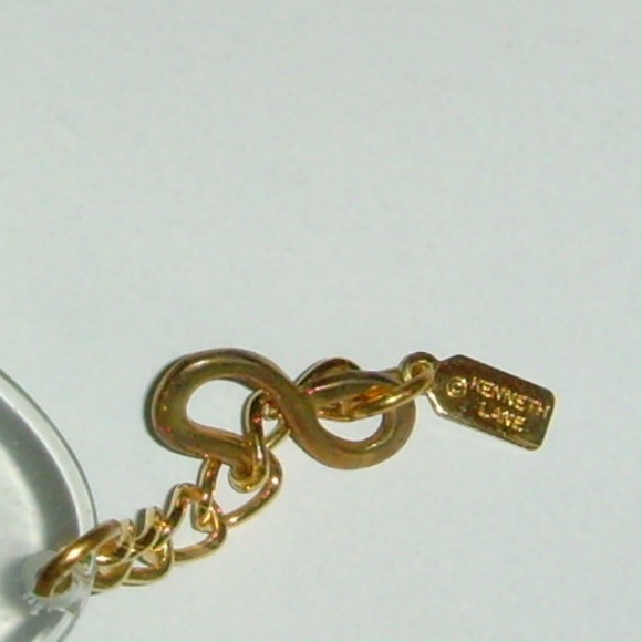 Kenneth Jay Lane Clear Lucite and Gold-Tone Chain Link Style Necklace - Picture 9 of 10